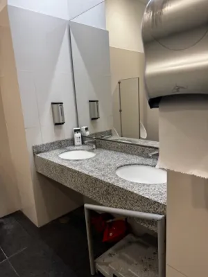 Foto del baño de Legislatura