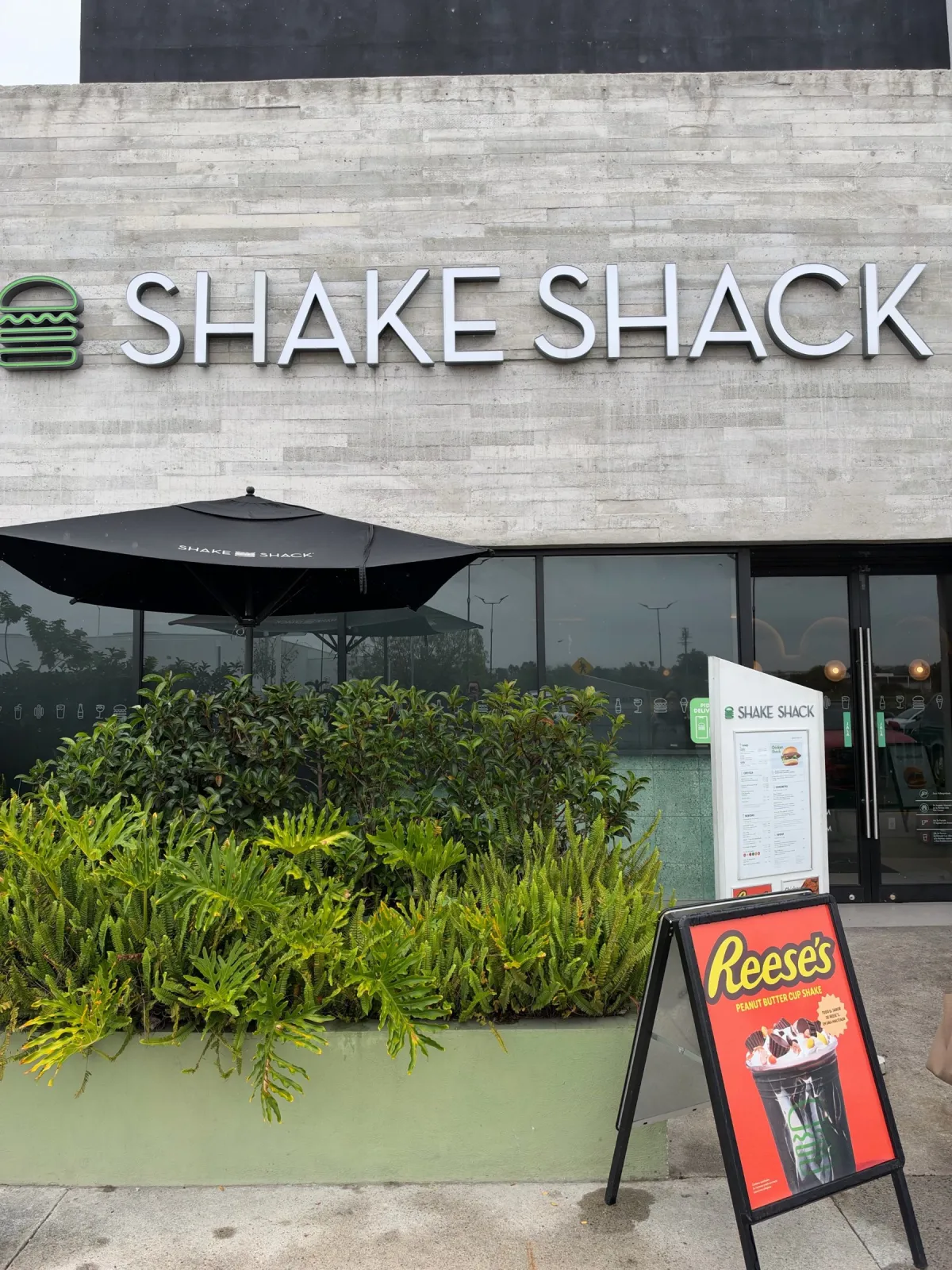 Baño de Shake Shack Querétaro