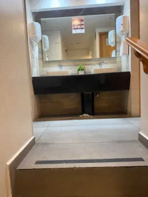 Foto del baño de Sushi Itto Juriquilla