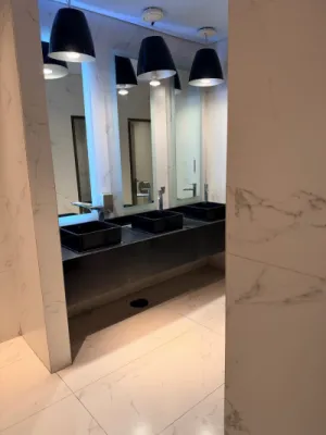 Foto del baño de Sushi Itto Juriquilla