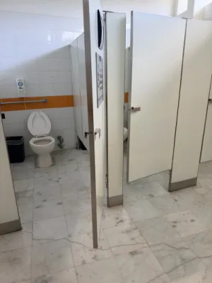 Foto del baño de Centro Cívico del Municipio de Querétaro