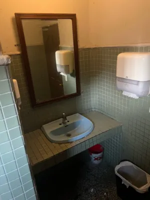 Foto del baño de Mercado Cañitas