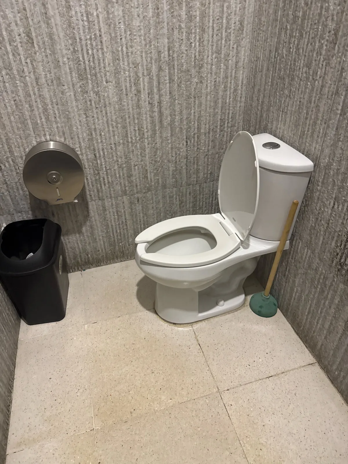 Baño de Tacos el Guero