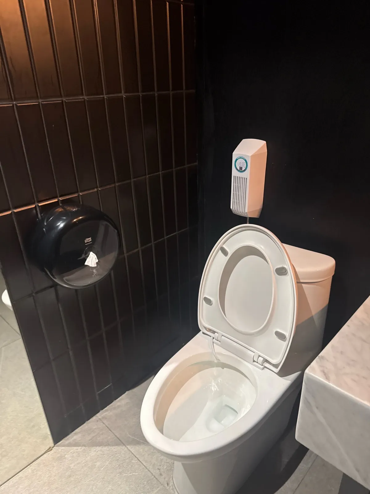 Baño de NIDO Cocina Brava