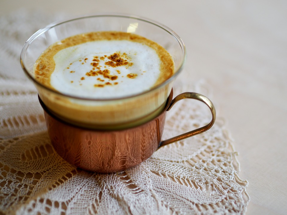 Qué es la Leche Dorada o Leche de Oro y Cómo Se Prepara