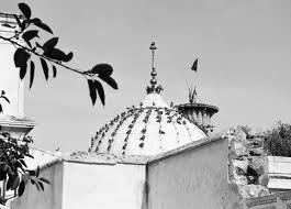 Khwaja Qutbuddin Bakhtiar Kaki Mosque, Mehrauli, Delhi