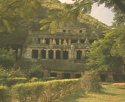 Undavalli Caves