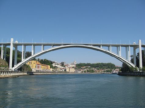 Arrabida Bridge 