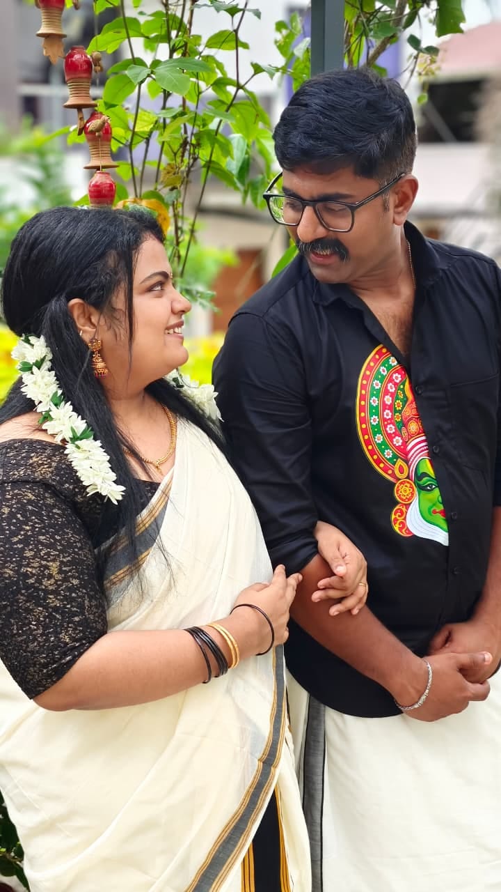 Kathakali Printed Shirt & Black Gold Border Cotton Set Mundu Combo 