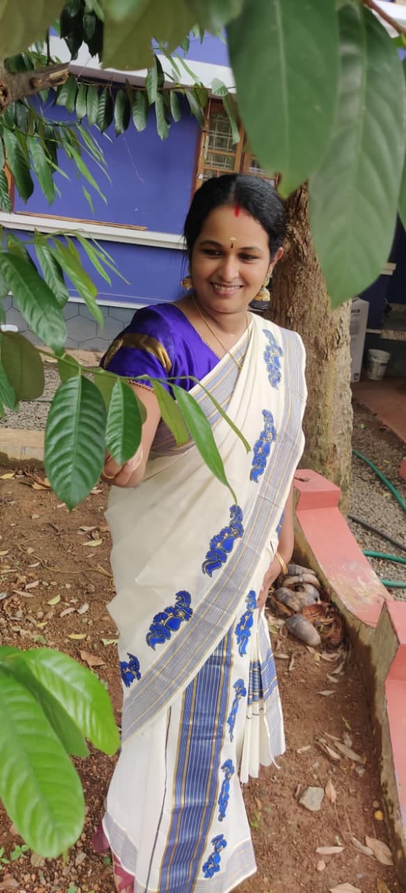 Blue Pattern Handpainted Cotton Set Mundu