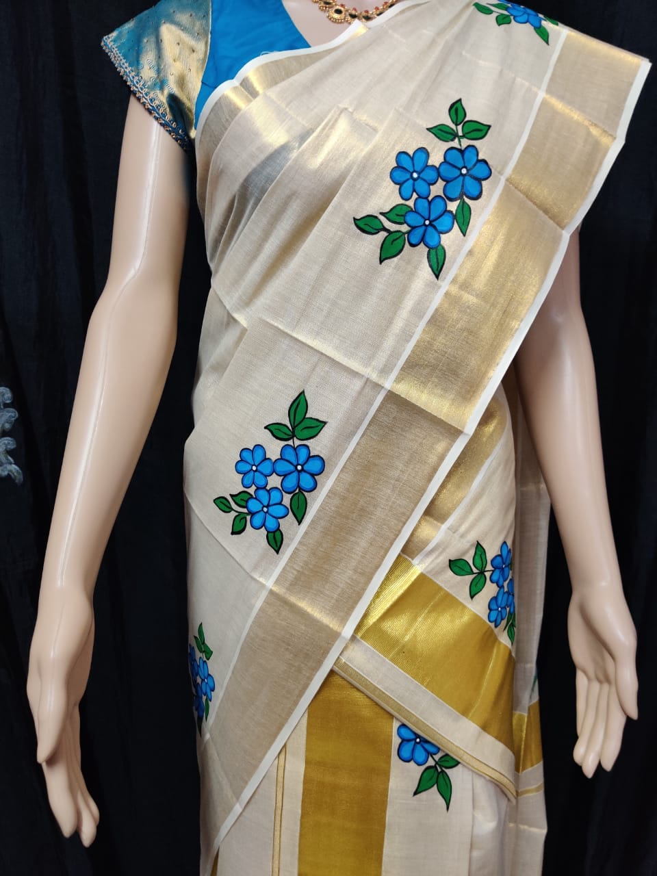 Blue Floral Handpainted Tissue Set Mundu
