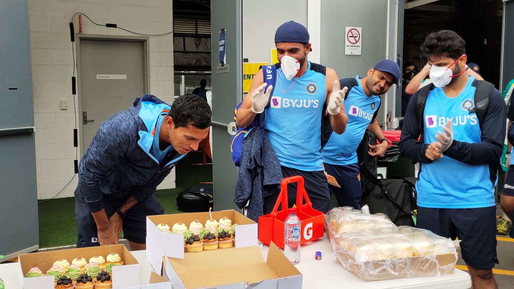 Amid quarantine, Navdeep Saini celebrates big day with little cupcakes