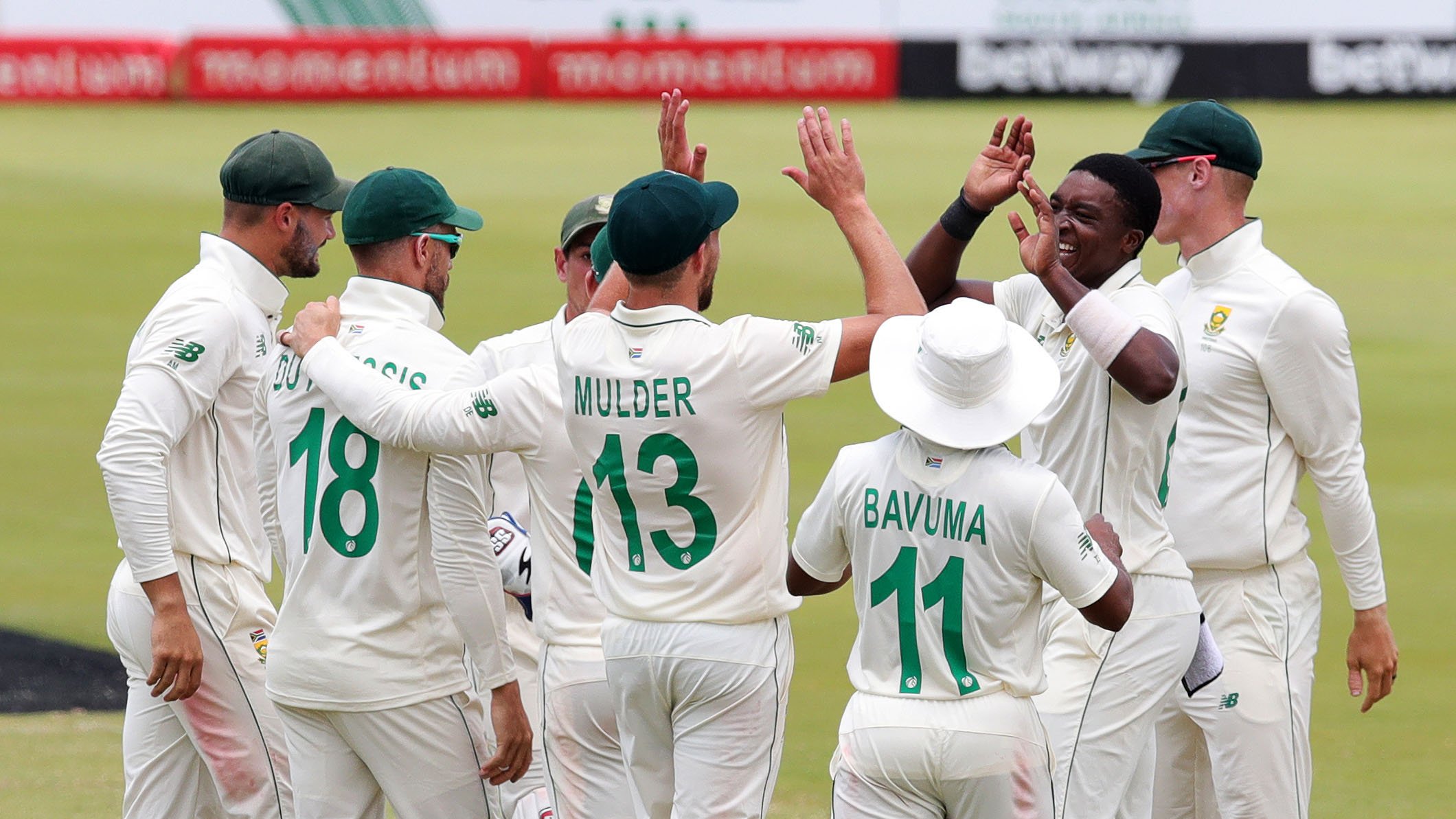 South Africa downs an injured and weakened Sri Lanka in centurion