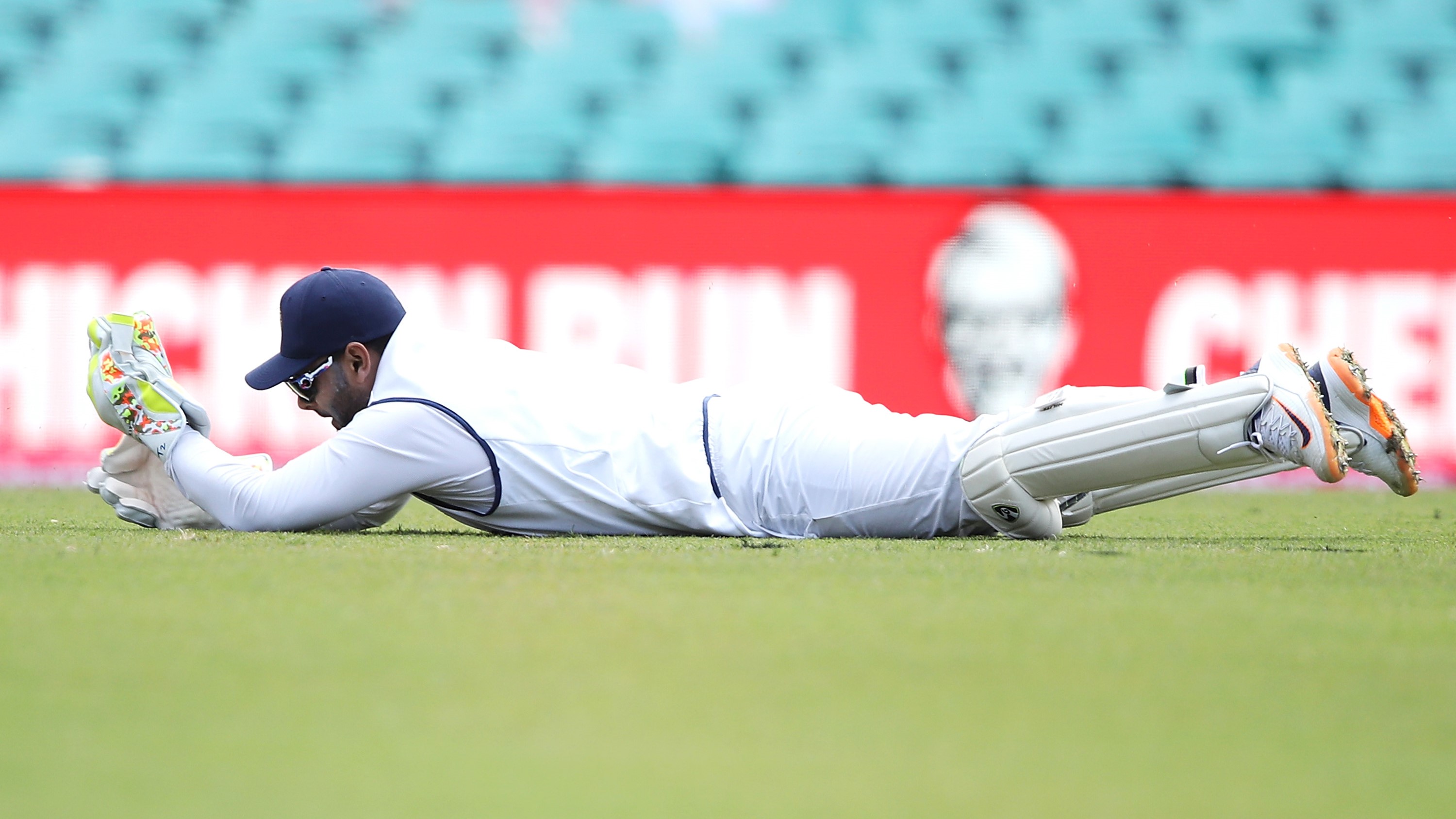 Rishabh Pant drops catches, Twitter scolds him while remembering Wriddhiman Saha