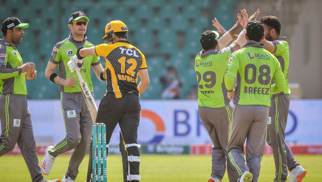 Saqib Mahmood’s brilliant spell in vain as Rashid, Shaheen guide Qalandars to victory