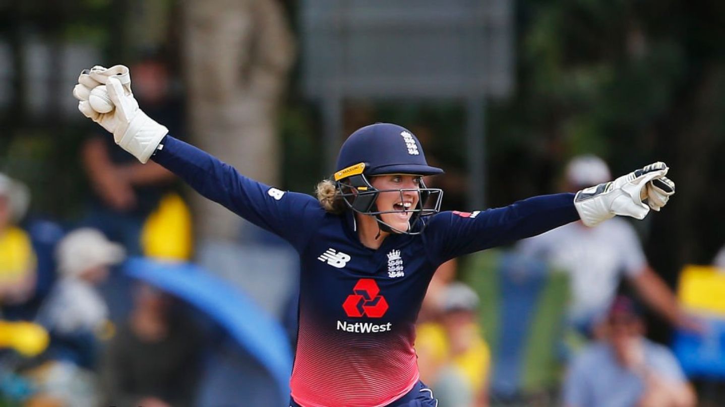 Sarah Taylor back on cricket field; joins Sussex' coaching staff 