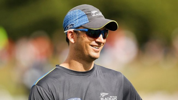 Shane Bond to spend time with family, not to renew coaching contract with Sydney Thunder