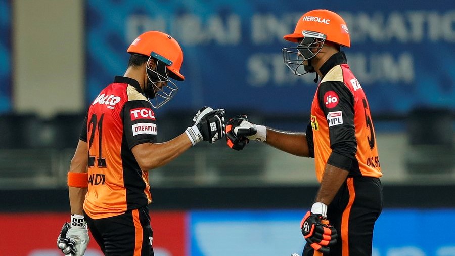 RR vs SRH: Manish Pandey, Vijay Shankar entwine to keep Hyderabad alive