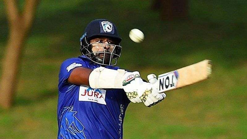 Thisara Perera hits six sixes in an over 