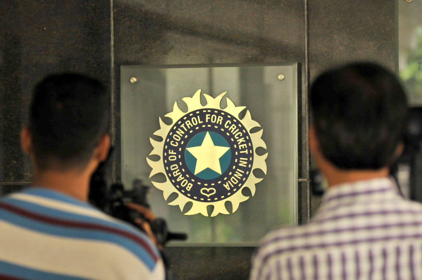 'Too early' says BCCI on English counties' offer for IPL 2021; outlines World T20 as top priority