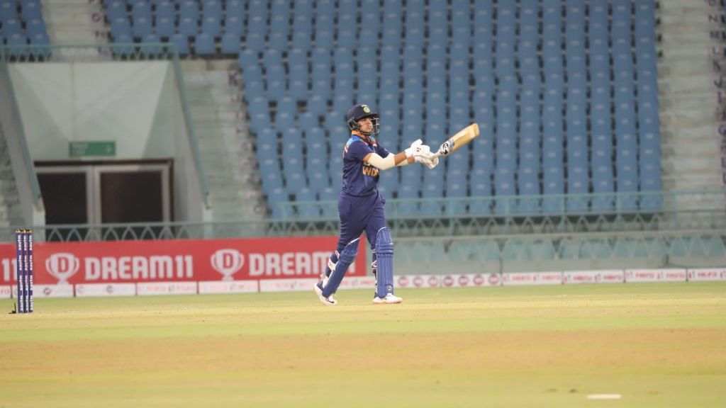 Shafali Verma regains top spot in T20I rankings 