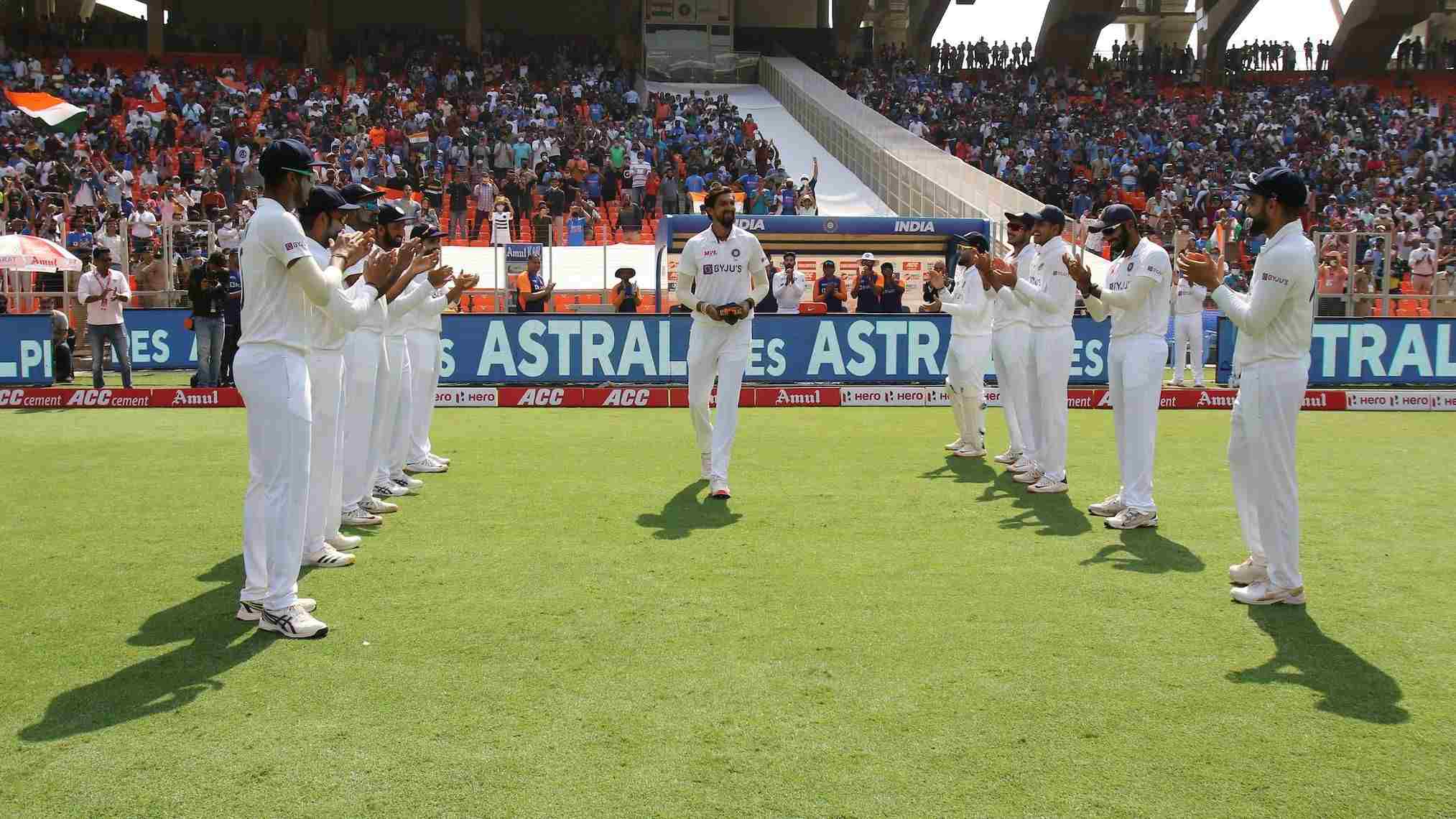 WATCH: President Ramnath Kovind  felicitates Ishant Sharma on playing 100 Tests