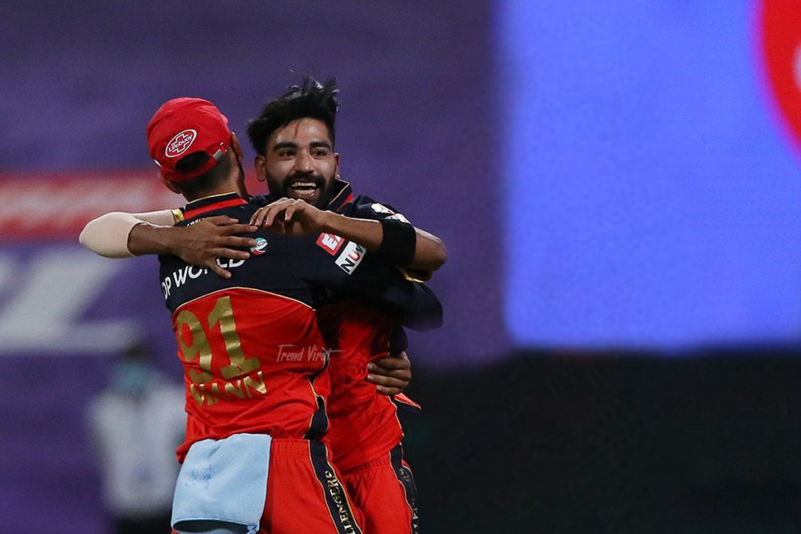 IPL 2020 | KKR vs RCB: Twitter has the last laugh as Siraj and co. rolls over Kolkata batsmen