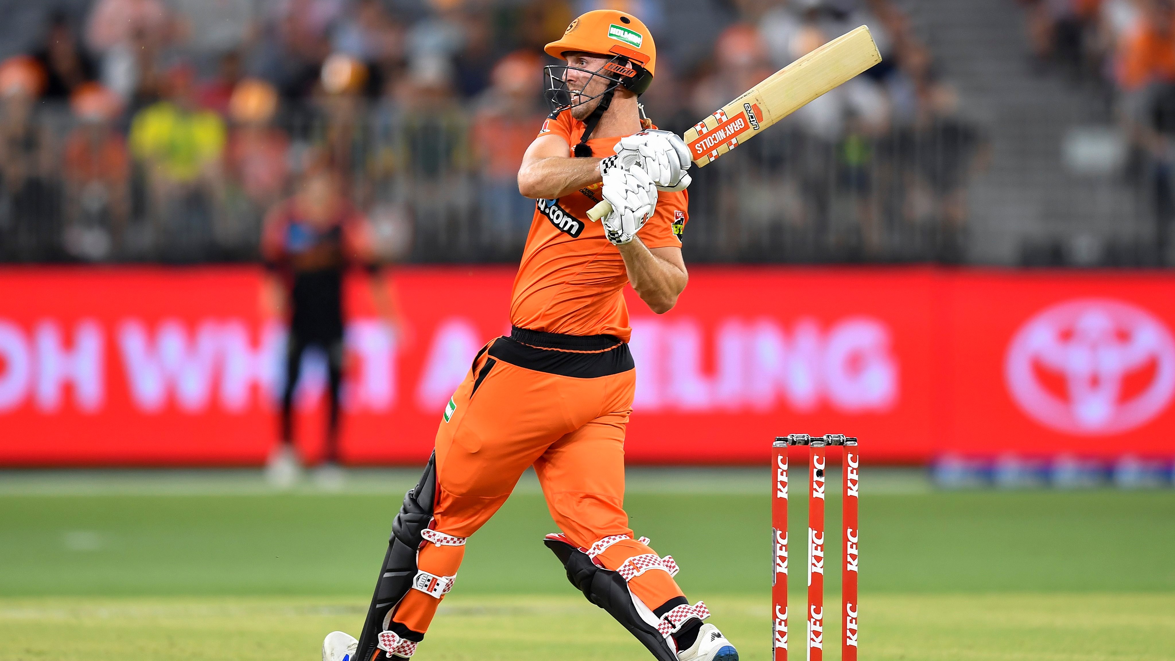 Strikers vs Scorchers: Clinical Perth register first win of BBL 10 against toothless Adelaide