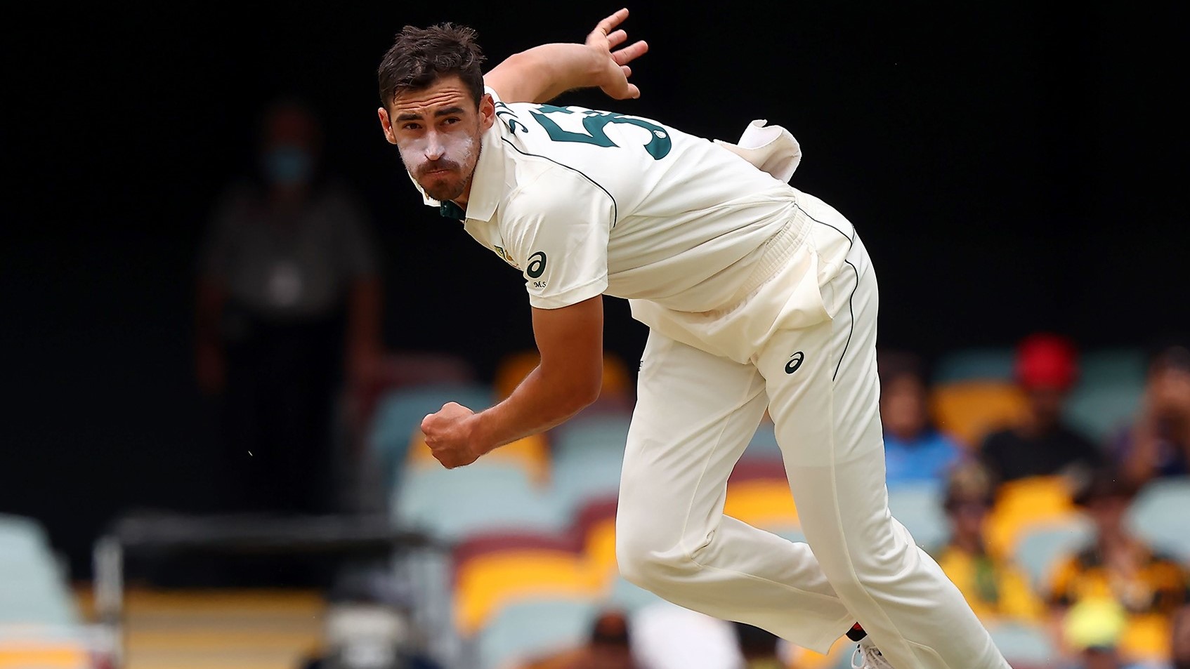 Setback for Australia? Mitchell Starc walks off the field grabbing right hamstring