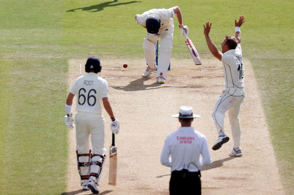 Gritty Dom Sibley help England secure draw at Lord's as New Zealand pay for lapses in field