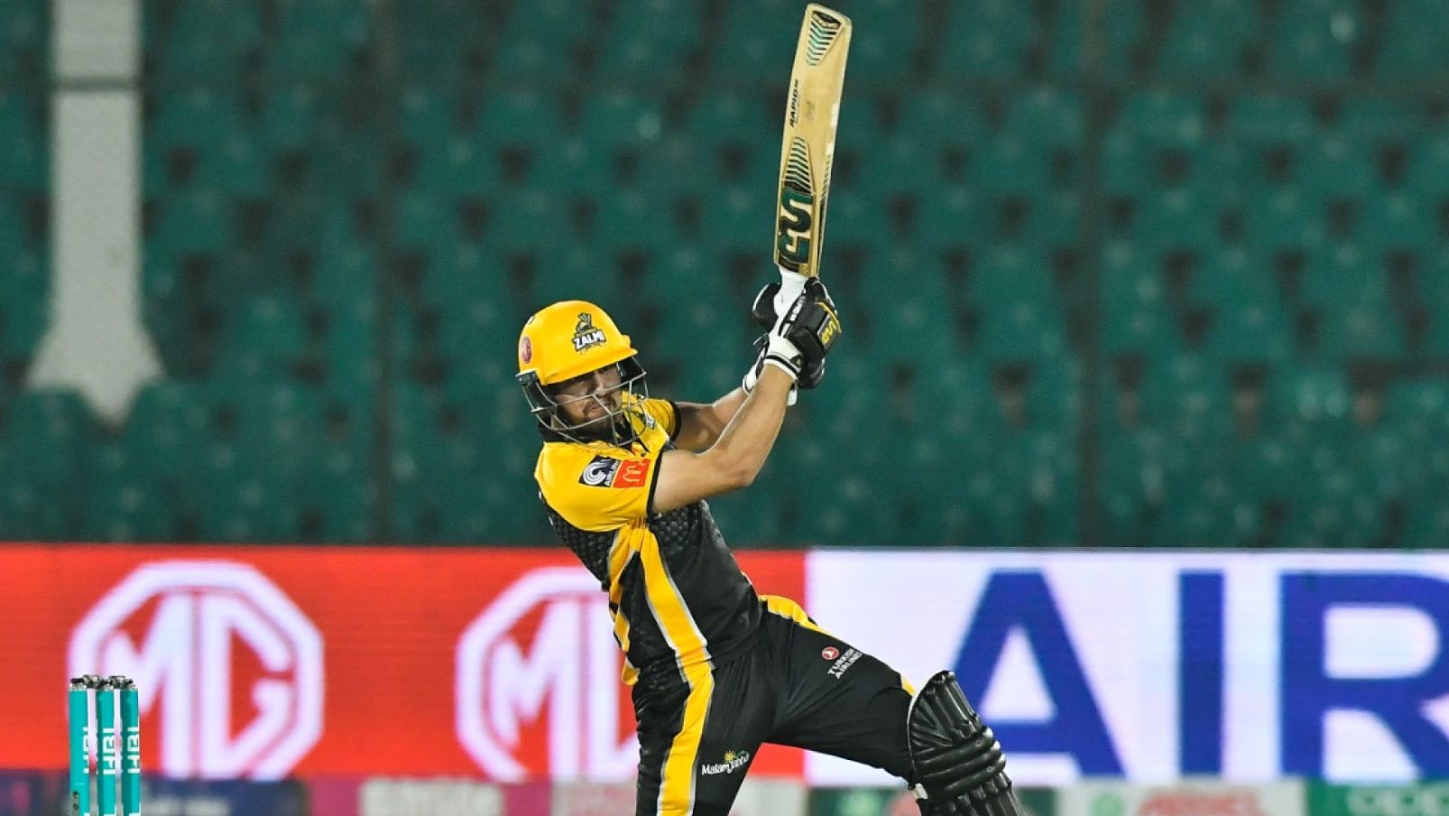 Déjà vu for Multan all over as Peshawar’s Haider Ali steals the show from Shahnawaz Dhani