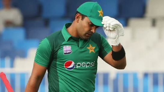 Umar Akmal requests PCB to accept his fine in instalment, board rejects proposal