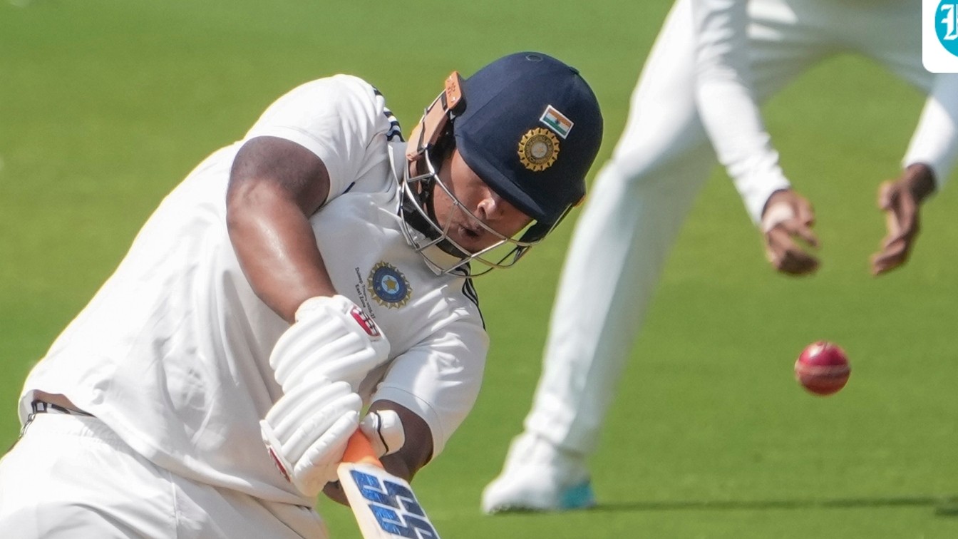 টেস্টে সೂರ್ಯবংশীর টিকে থাকা নিয়ে পানেসারের সংশয়, পাল্টা প্রশংসায় ভাসালেন প্রতিদ্বন্দ্বী