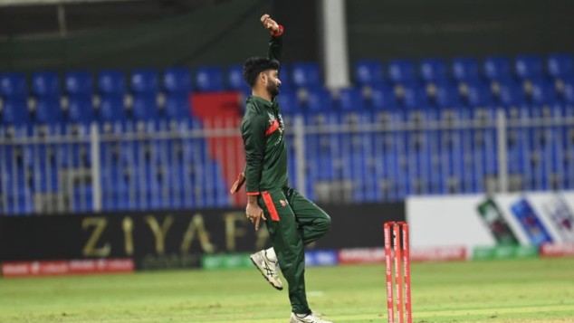 ওয়ানডে অভিষেকের পরই আলিসের বোলিং অ্যাকশন নিয়ে সন্দেহ প্রকাশ