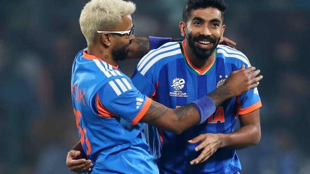 শামি ও ভুবনেশ্বরকে ফেরানোর দাবি সাবেক ভারতীয় ক্রিকেটারের