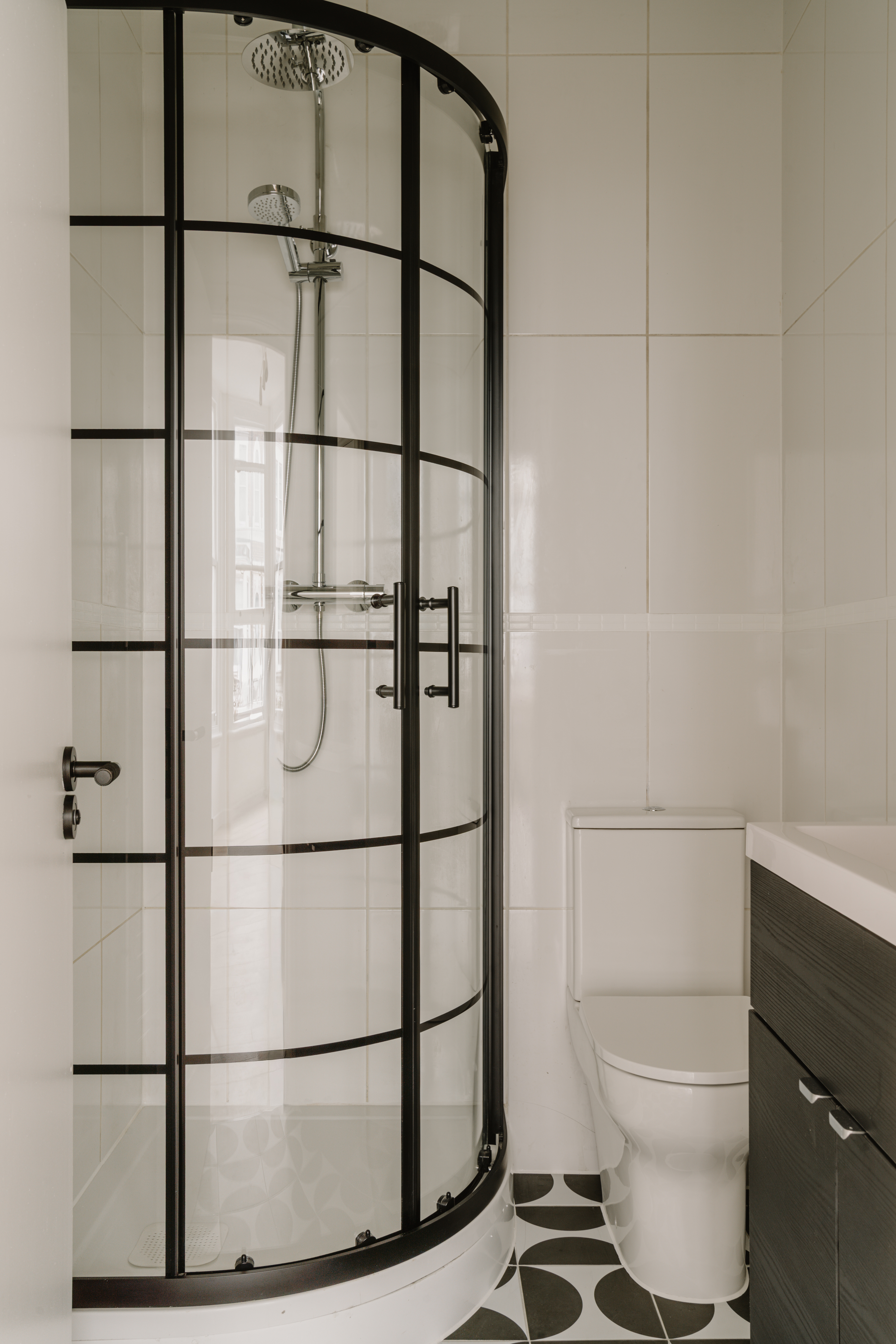 Flat 6 - 20 Nevern Place