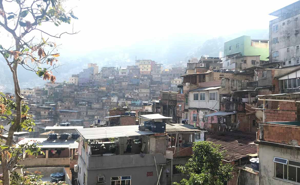 住進巴西最大貧民窟 四 明知街頭充斥危險 為何他們寧願待在外面也不回家 約克york 南得美麗 換日線 住進巴西最大貧民窟 四 明知街頭充斥危險 為何他們寧願待在外面也不回家 約克york 南得美麗 換日線