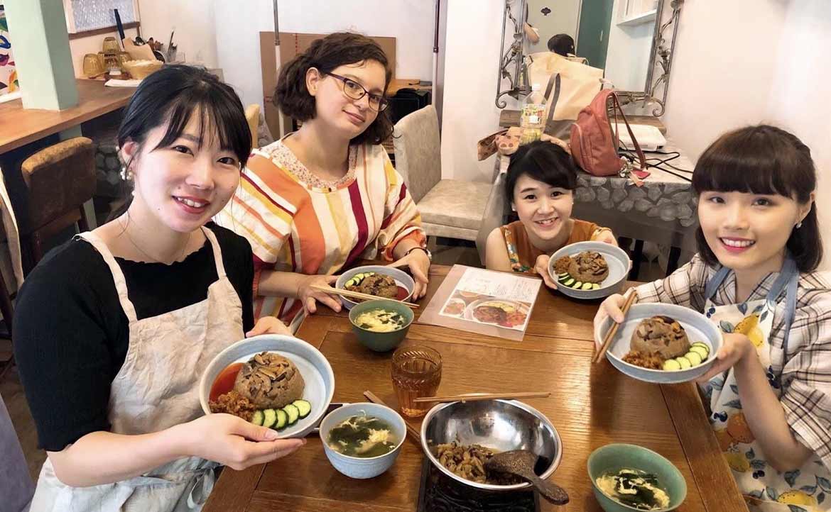 一碗走味的米糕 啟發我在日本開設 正宗台灣料理教室 這些文化竟成為開課神助攻 張卉青olivia 奧莉放送株式会社 換日線
