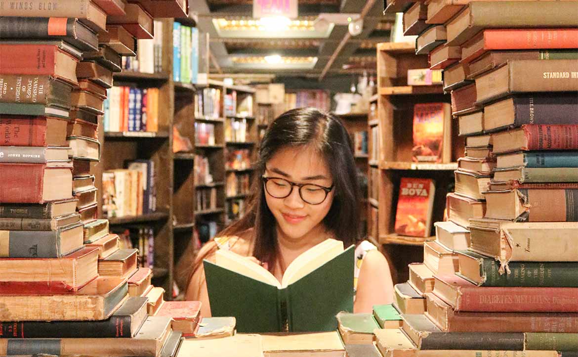 「你怎麼知道課本沒騙你?」──讀《解讀者》有感:世上沒有標準答案、沒有理所當然