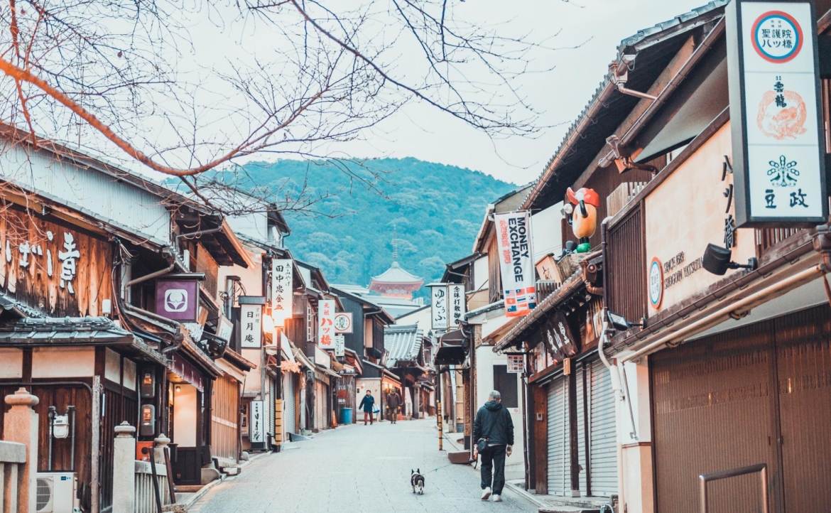 京都人 話中有話 的說話藝術 被邀約得先拒絕 稱讚鋼琴聲美妙動人其實是嫌太吵 張卉青olivia 奧莉放送株式会社 換日線 京都人 話中有話 的說話藝術 被邀約得先拒絕 稱讚鋼琴聲美妙動人其實是嫌太吵 張卉青olivia 奧莉放送株式会社 換日線