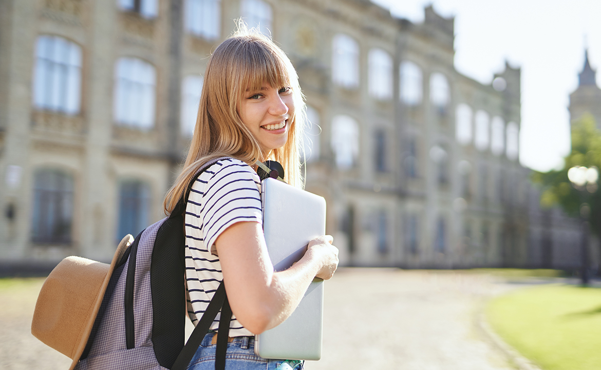 讀名校」才能「賺大錢」？從美國各校畢業生「債務收入比」看名校迷思｜Crossing Campus｜換日線