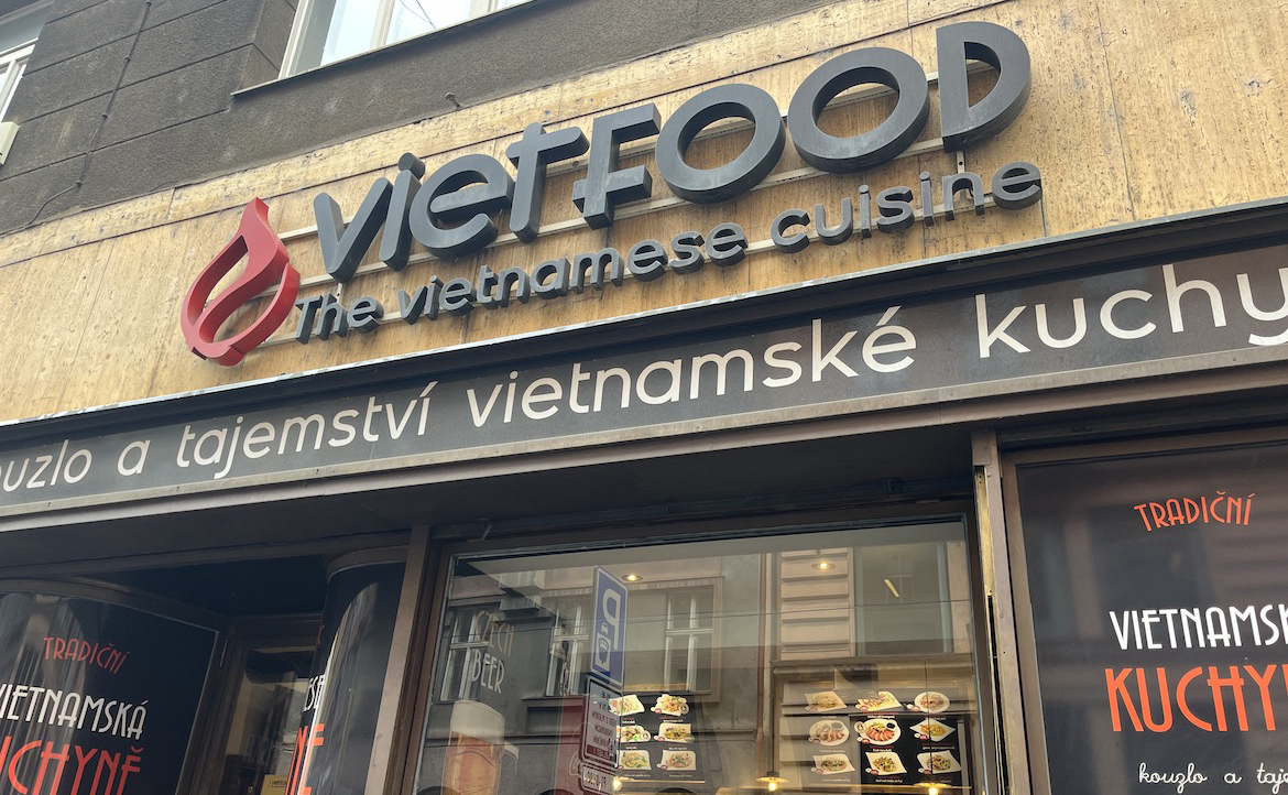 為什麼捷克到處都有越南餐廳與超市？一碗河粉背後的勤奮移民史