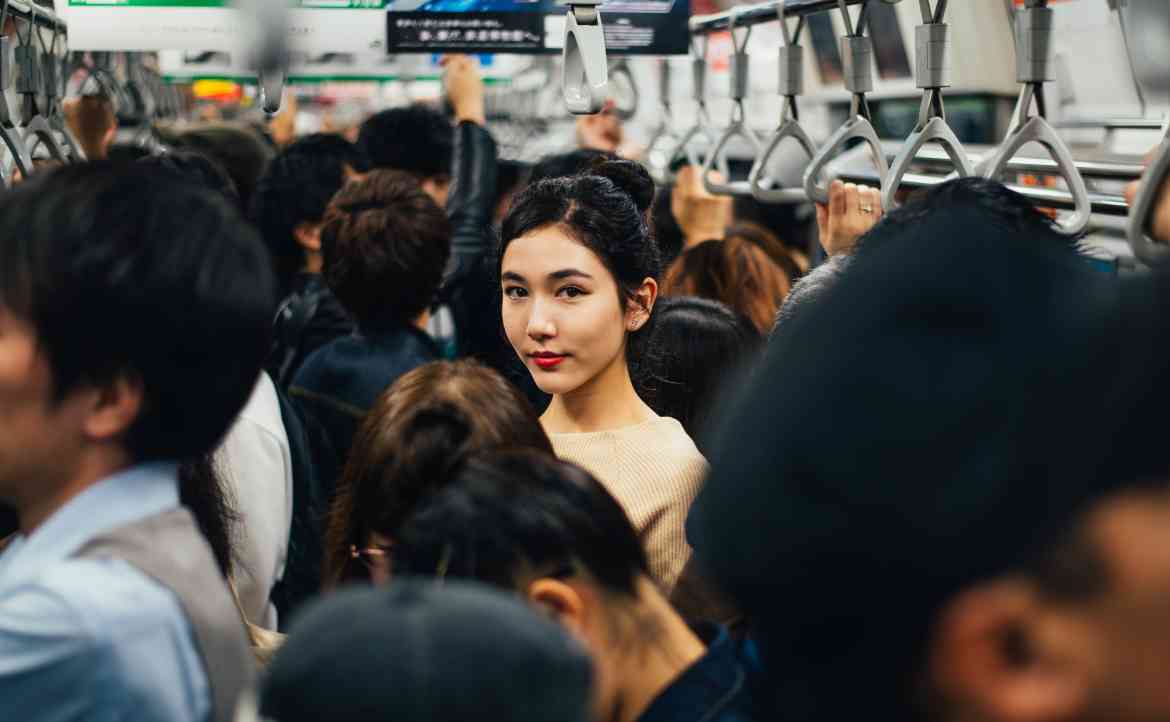兩極的令和，年輕世代掙扎找新路