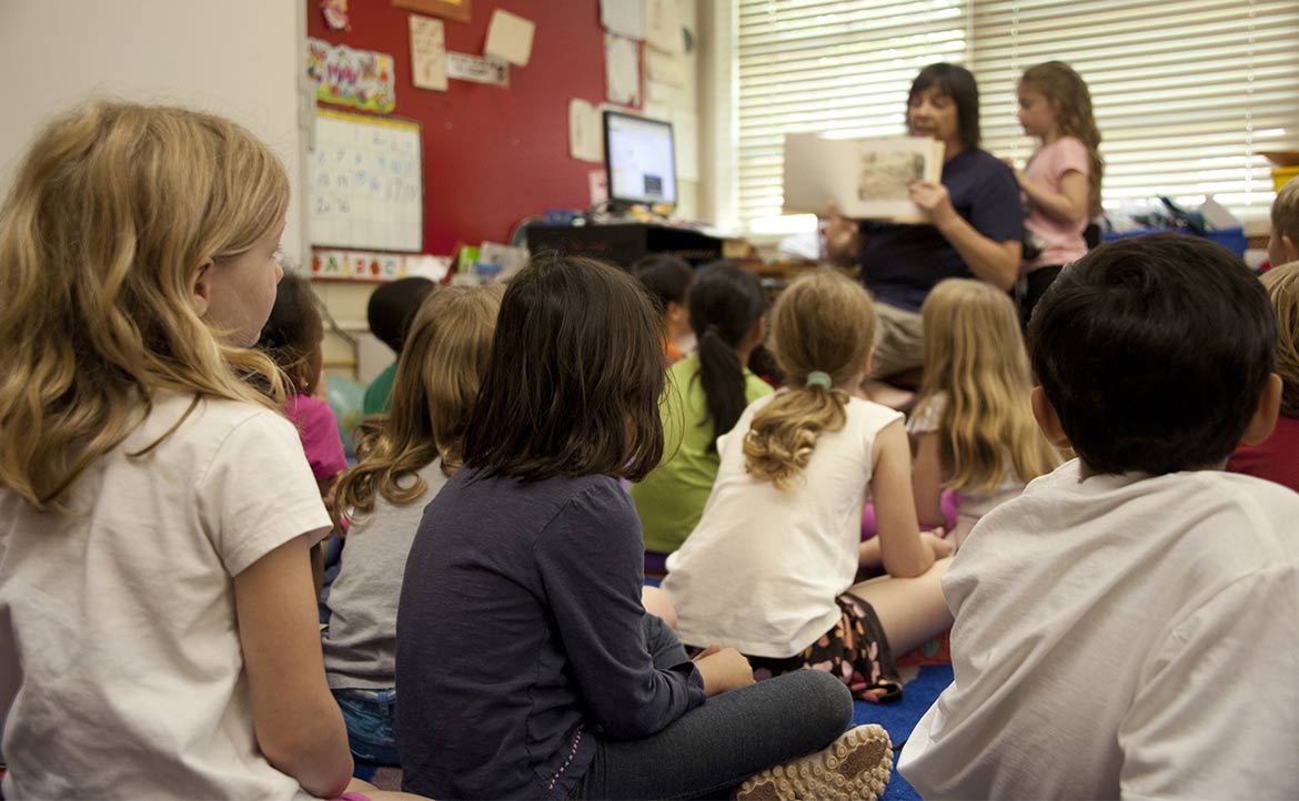 不斷被吐槽的雙語教育 到底有無必要 下定論前 聽聽過來人分享利與弊 李韋萱 東方美 不美 換日線
