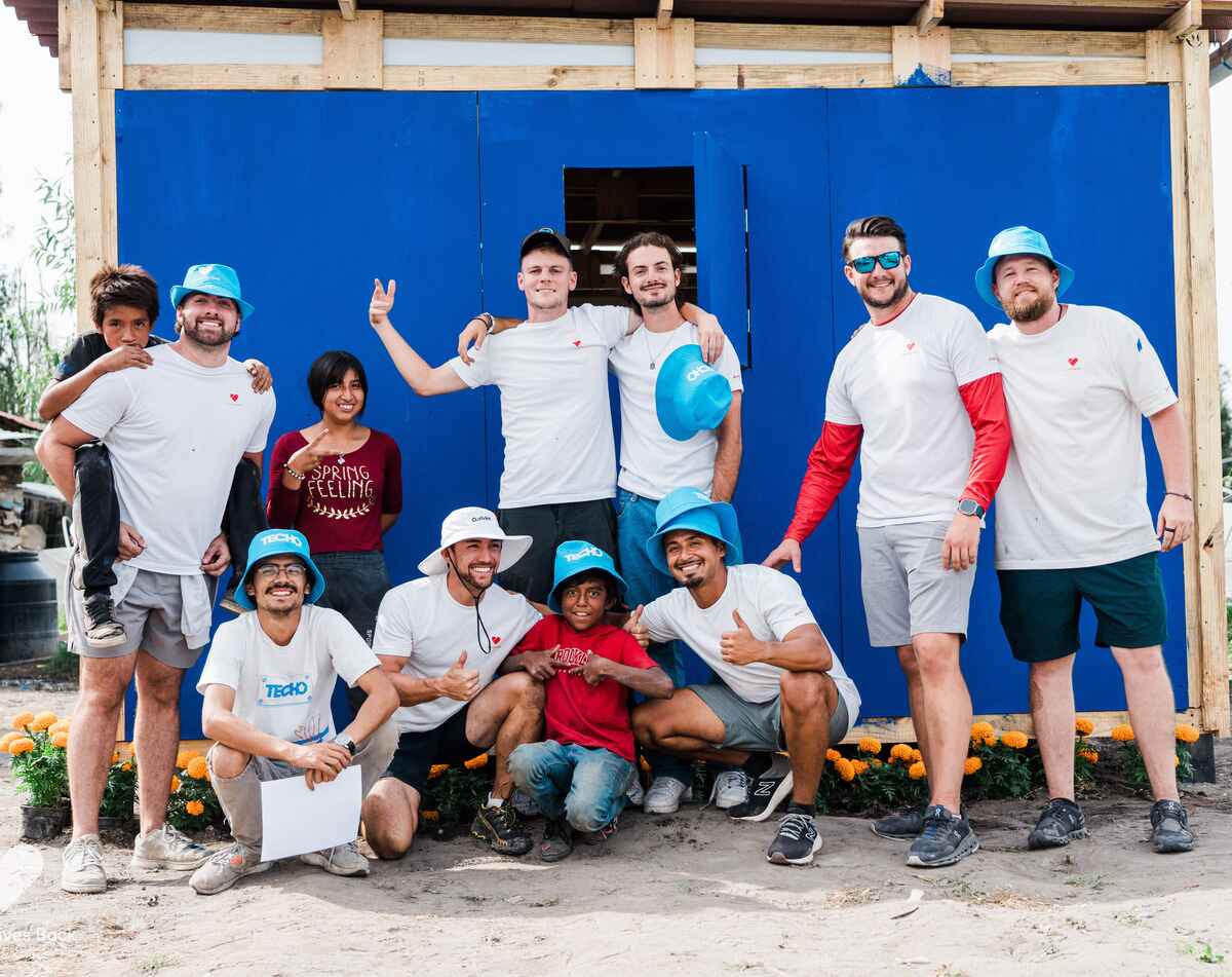 Vivint Partners with TECHO Mexico to Build Homes for Families in Need in Mexico