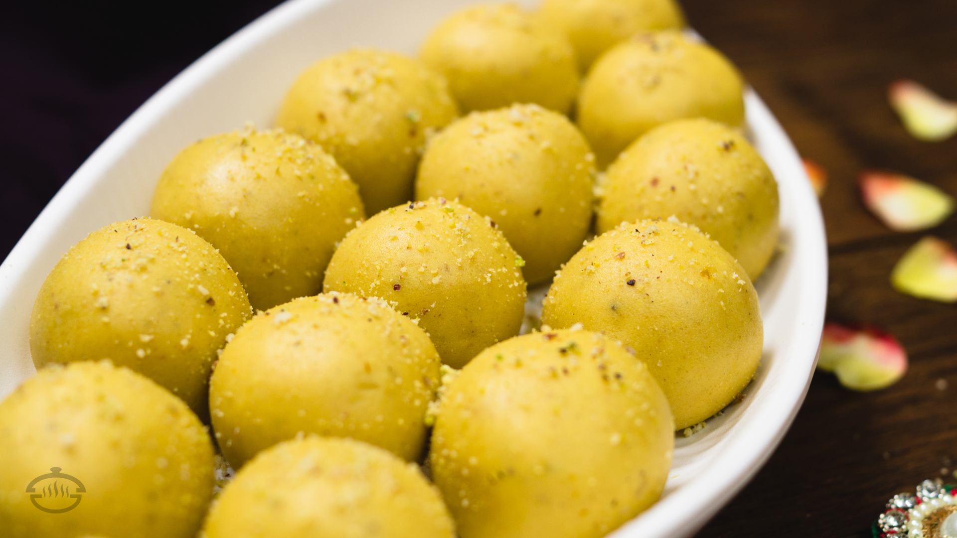 Besan ke Ladoo Recipe | Traditional Indian Sweet Recipe for Festivals