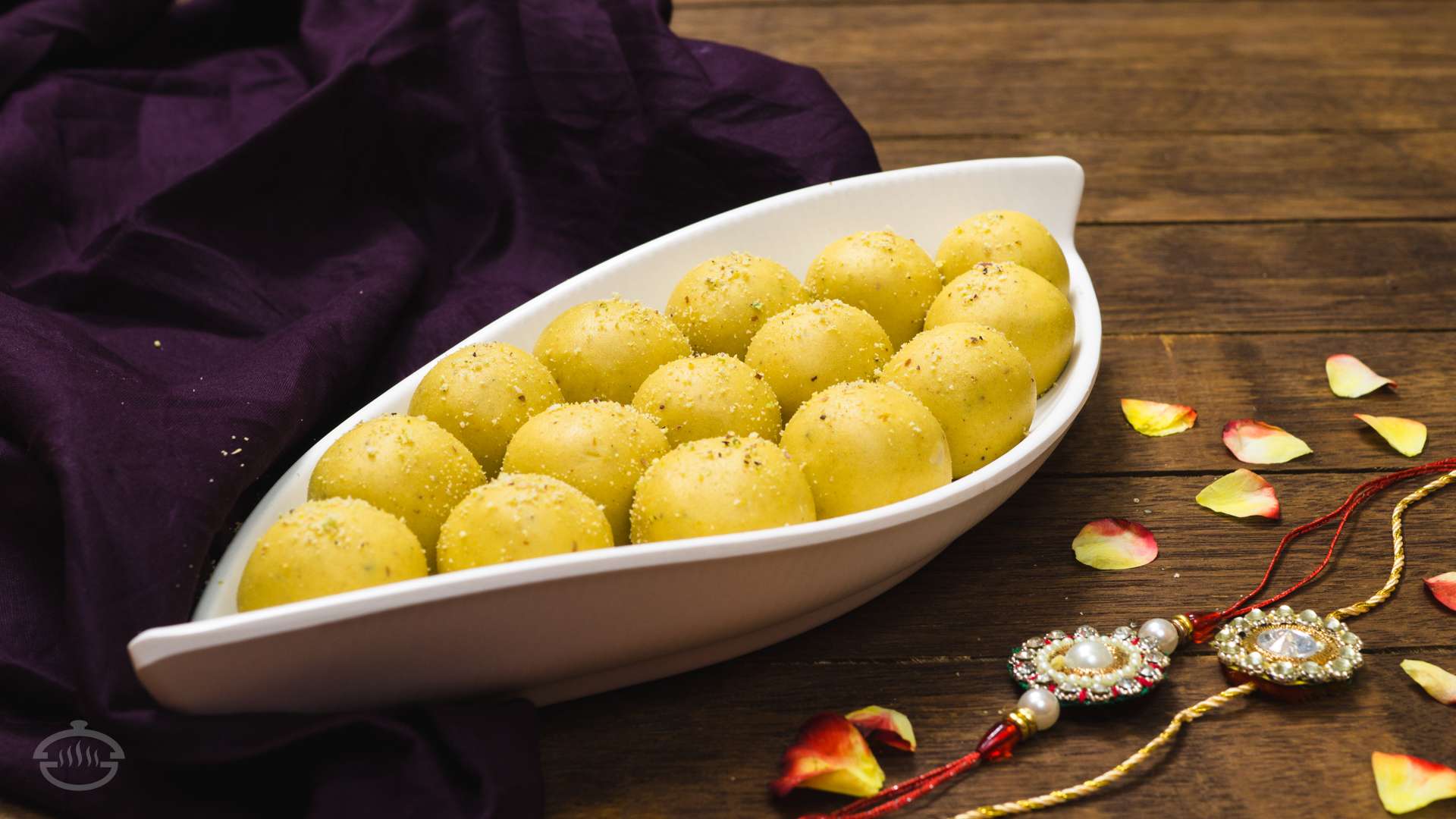 Besan ke Ladoo Recipe | Traditional Indian Sweet Recipe for Festivals