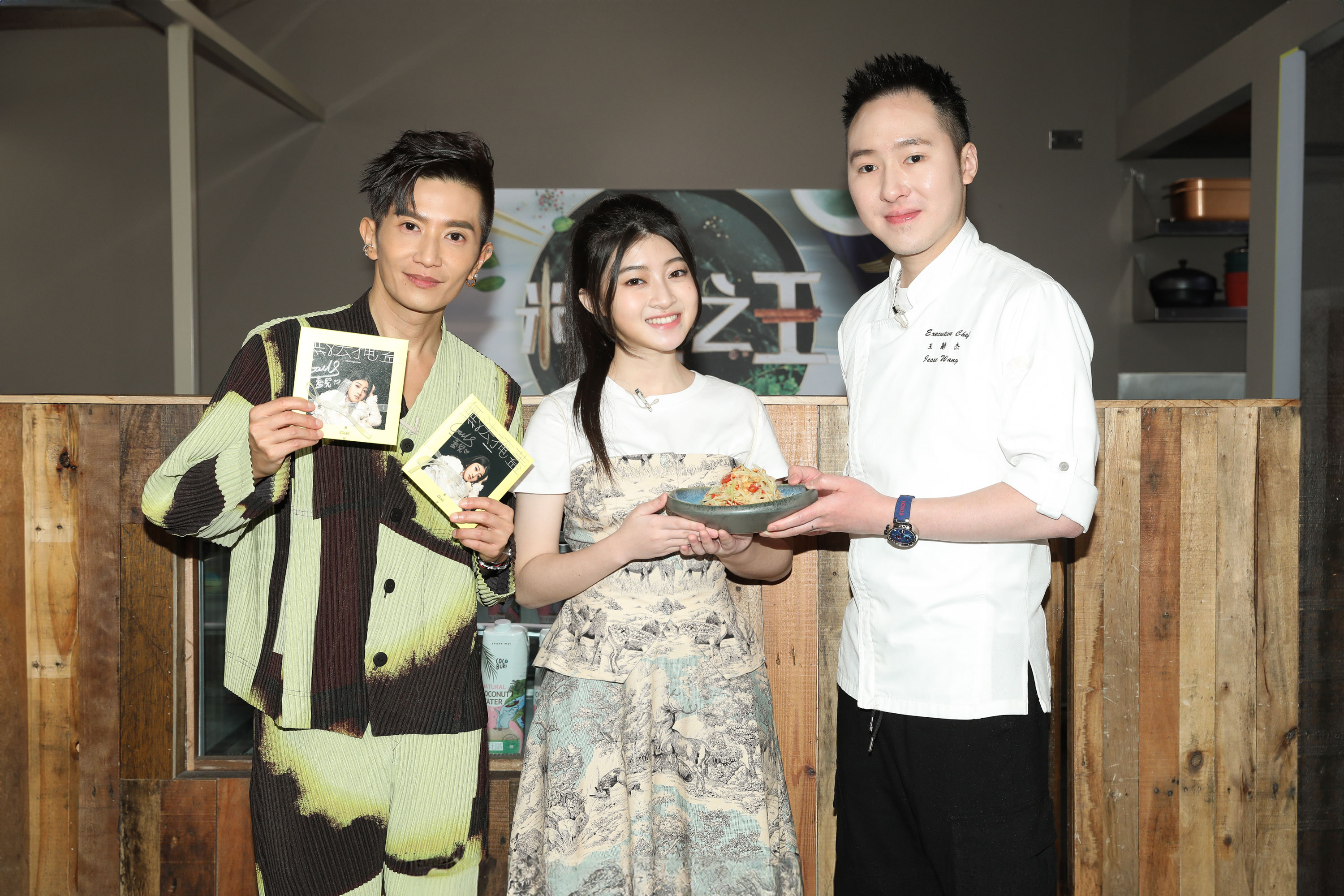 Gail擔任實境節目《料理之王》來賓，大啖美食。（圖／東森購物 提供）