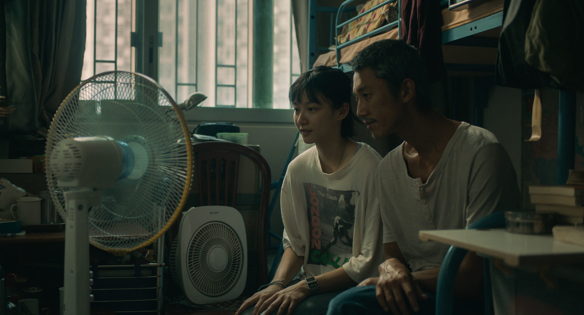 袁澧林（左）與吳慷仁在《但願人長久》中飾演父女。（圖／甲上娛樂提供）