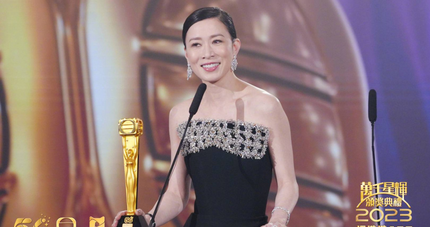 佘詩曼拿下香港TVB《萬千星輝》最佳視后,也是最多得獎紀錄的保持人。(圖/翻攝TVB官方微博)